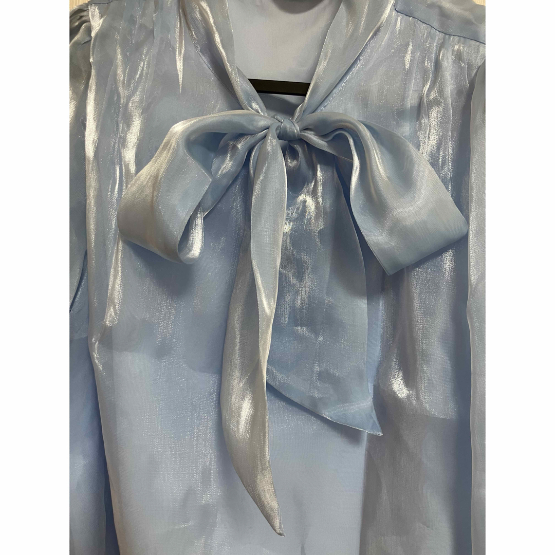 韓国　ブラウス　シアー　リボン　シフォン　水色 レディースのトップス(シャツ/ブラウス(長袖/七分))の商品写真