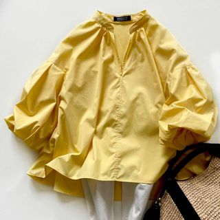 ドレステリア(DRESSTERIOR)の極美品♪ドレステリア◆パフスリーブブラウス　 亀恭子さんコラボ　イエロー(シャツ/ブラウス(半袖/袖なし))