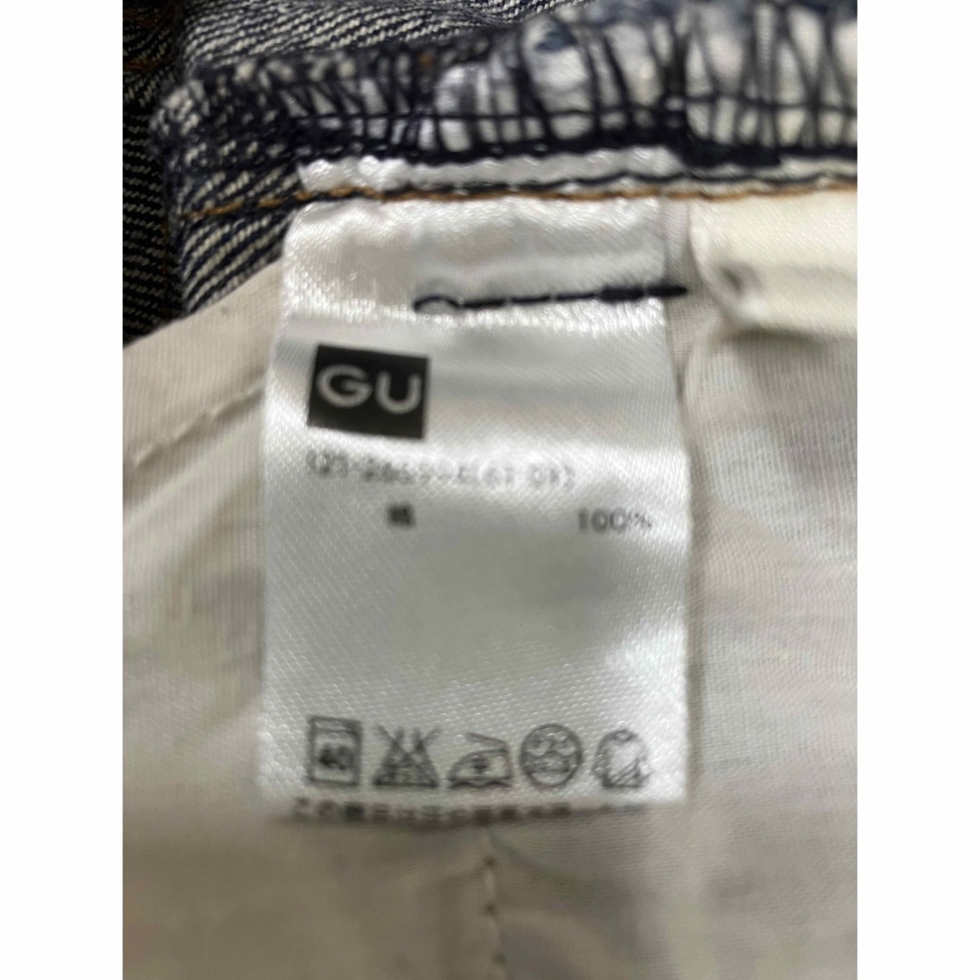 GU(ジーユー)のGUジーンズ 140センチ キッズ/ベビー/マタニティのキッズ服男の子用(90cm~)(パンツ/スパッツ)の商品写真