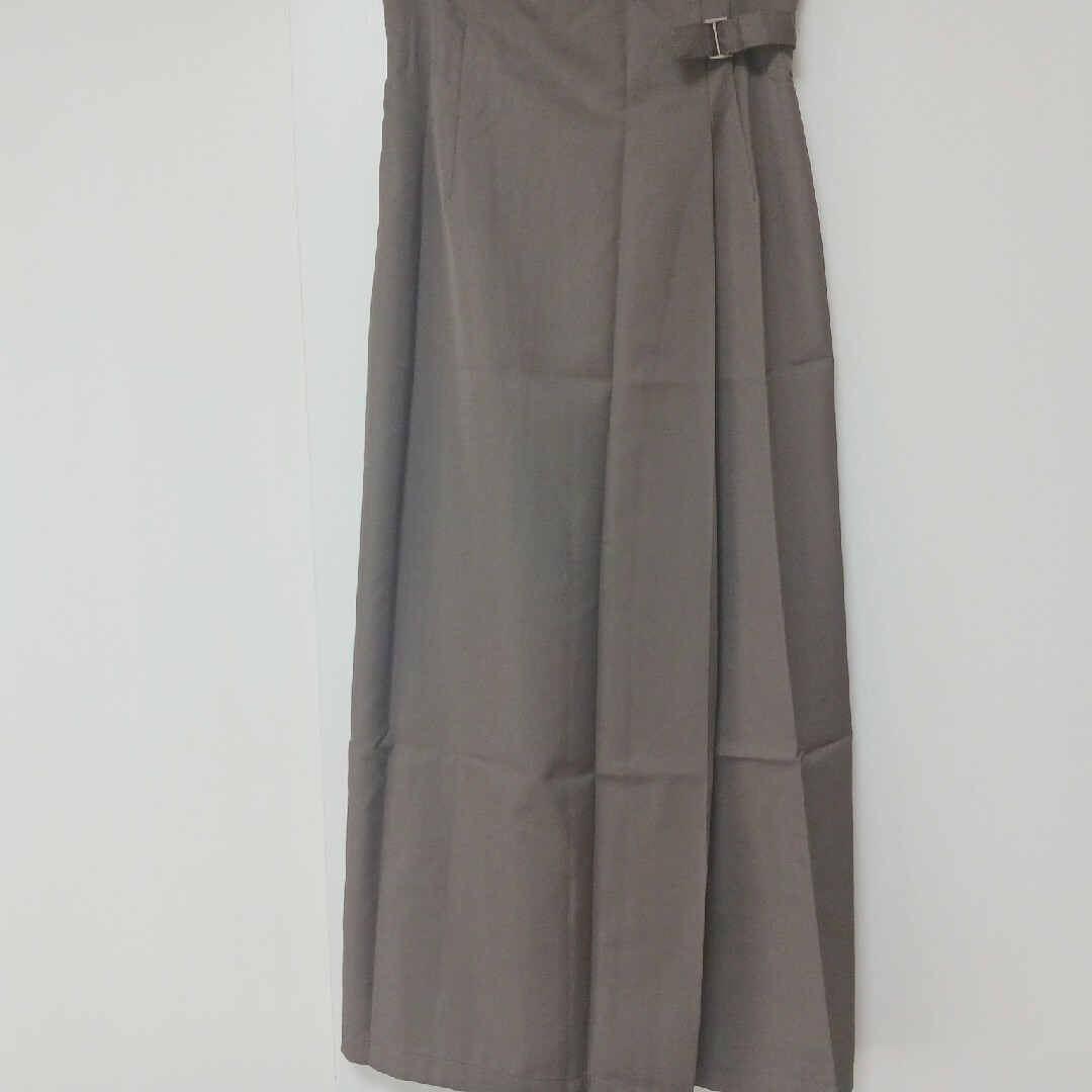 JUNOAH(ジュノア)の❹ JUNOAH ハイウエストラップ風ロングスカート  XLサイズ  モカ レディースのスカート(ロングスカート)の商品写真
