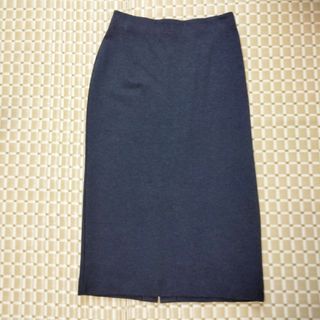 ユニクロ(UNIQLO)のユニクロ　スリットスカート(ひざ丈スカート)