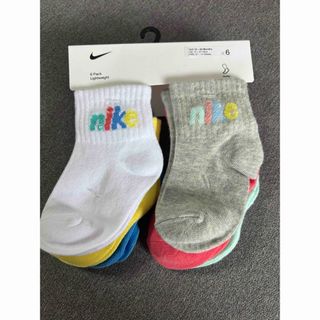 ナイキ(NIKE)の【日本未発売】NIKE ベビー6足組 ソックス 06-12ヶ月サイズ(靴下/タイツ)