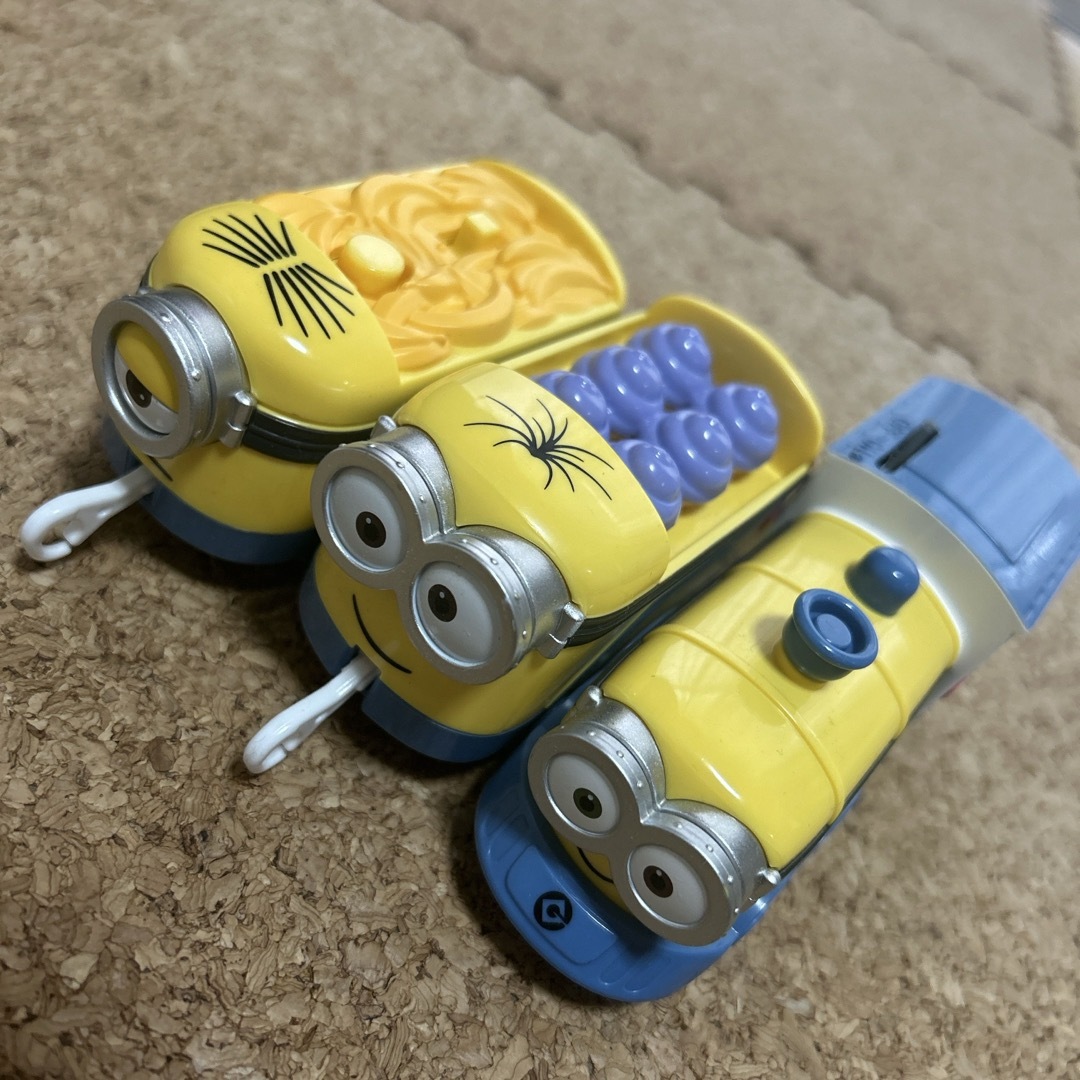 プラレール　ミニオンズおしゃべりトレインズ キッズ/ベビー/マタニティのおもちゃ(電車のおもちゃ/車)の商品写真