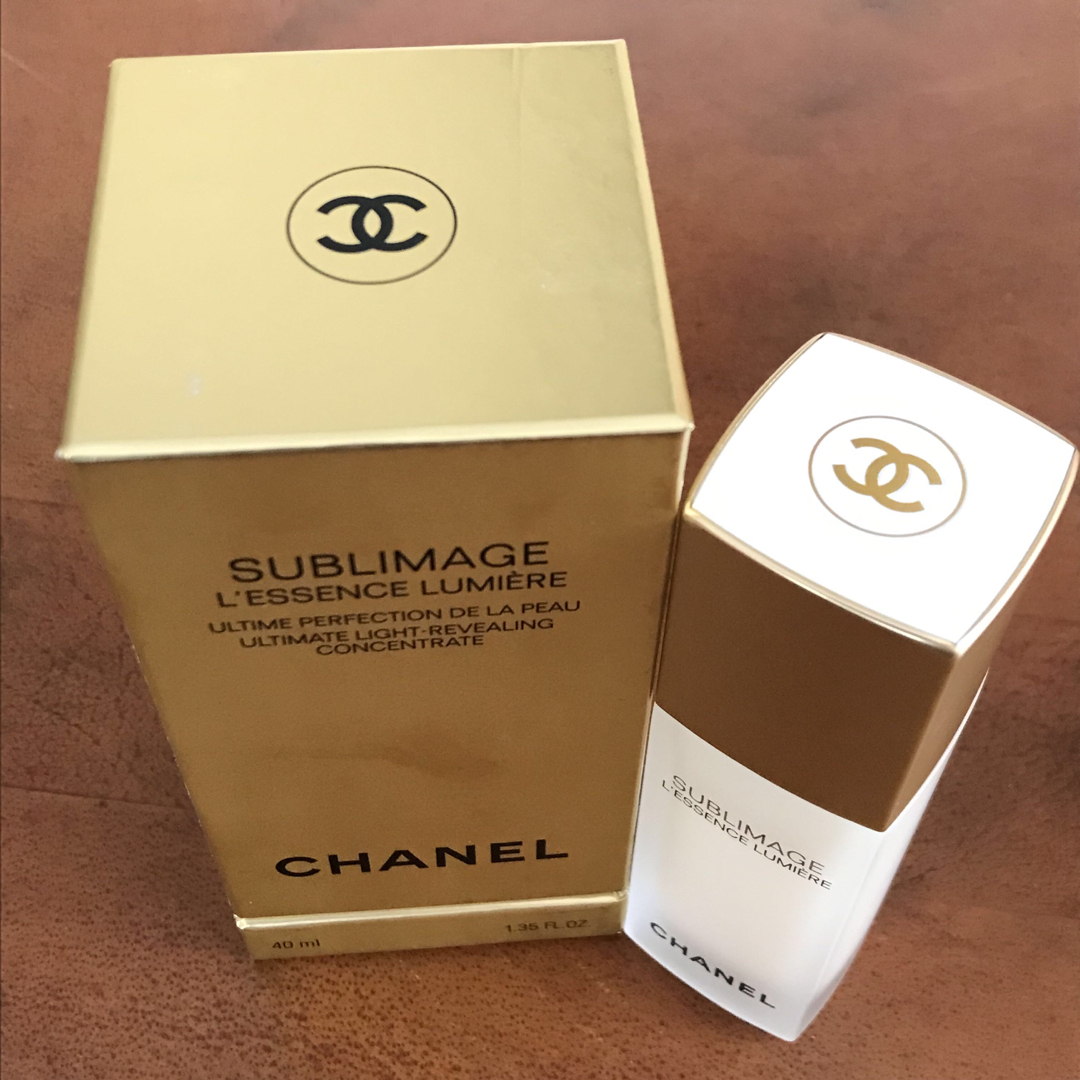 CHANEL(シャネル)のシャネル サブリマージュ レサンス ルミエール　40ml 美容液 未使用 コスメ/美容のスキンケア/基礎化粧品(美容液)の商品写真