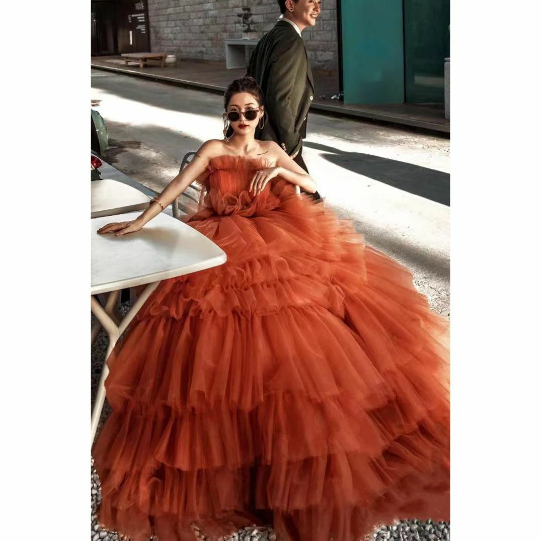 フランス風 カラードレス オレンジ ボリュームドレス ベアトップ デザイン感  レディースのフォーマル/ドレス(ロングドレス)の商品写真