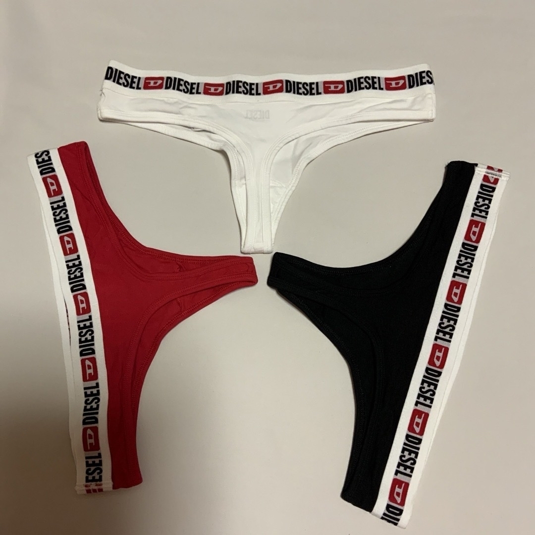 DIESEL(ディーゼル)の洗練されたデザインDIESEL 正規品　Thong　3パックショーツ ロゴ　XS レディースの下着/アンダーウェア(ショーツ)の商品写真