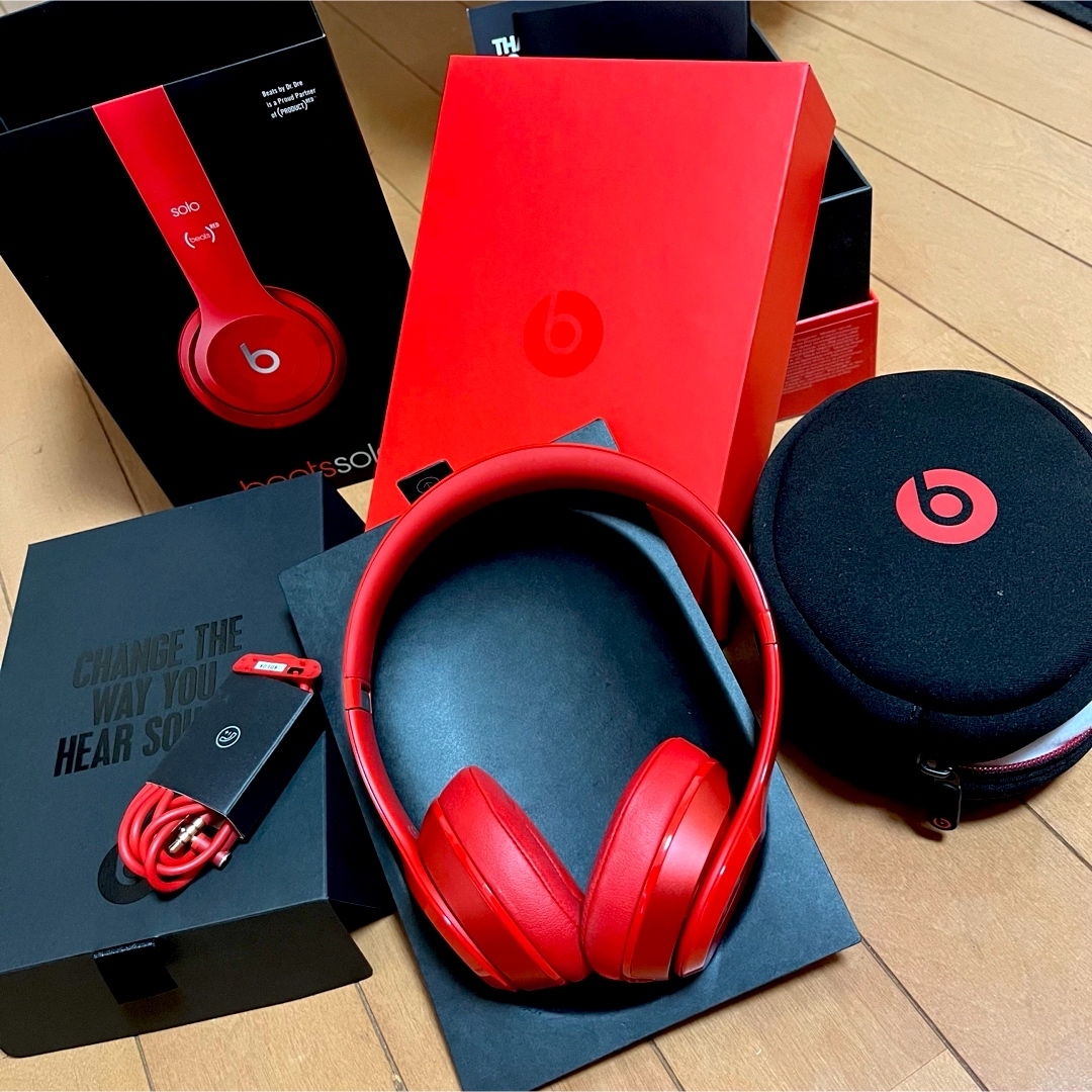 Beats(ビーツ)の【訳あり】Beats ビーツ ヘッドホン solo2 スマホ/家電/カメラのオーディオ機器(ヘッドフォン/イヤフォン)の商品写真