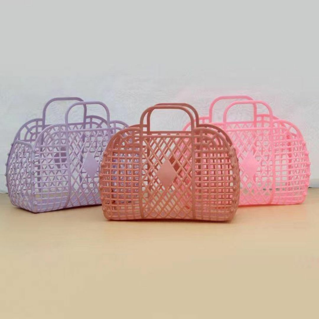 パープル お風呂 バッグ かご プラスチック プール スパ サウナ 銭湯 レディースのバッグ(かごバッグ/ストローバッグ)の商品写真