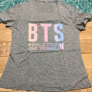 ボウダンショウネンダン(防弾少年団(BTS))のBTS レディース　S サイズ　Tシャツ　グレー　パステル　ロゴ　防弾少年団(Tシャツ(半袖/袖なし))