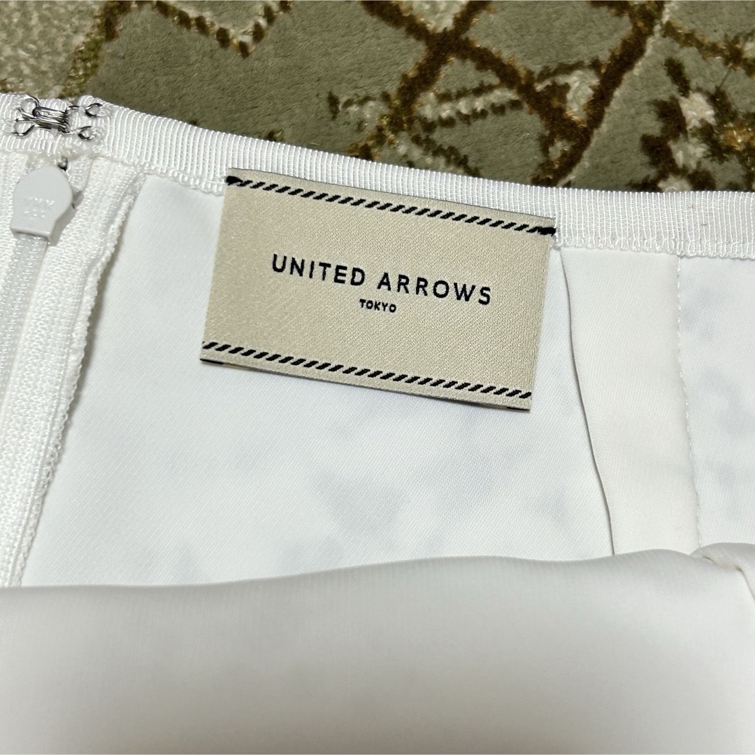 UNITED ARROWS(ユナイテッドアローズ)の【新品　未使用　タグ付】ユナイテッドアローズ　レーススカート　Lサイズ　40 レディースのスカート(ひざ丈スカート)の商品写真