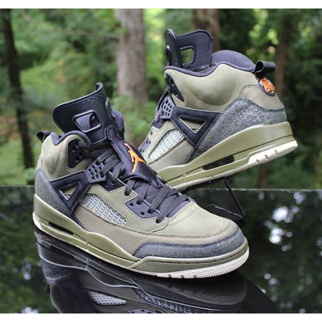 NIKE(ナイキ)のNIKE JORDAN SPIZIKE olive canvas 27.5㎝ メンズの靴/シューズ(スニーカー)の商品写真