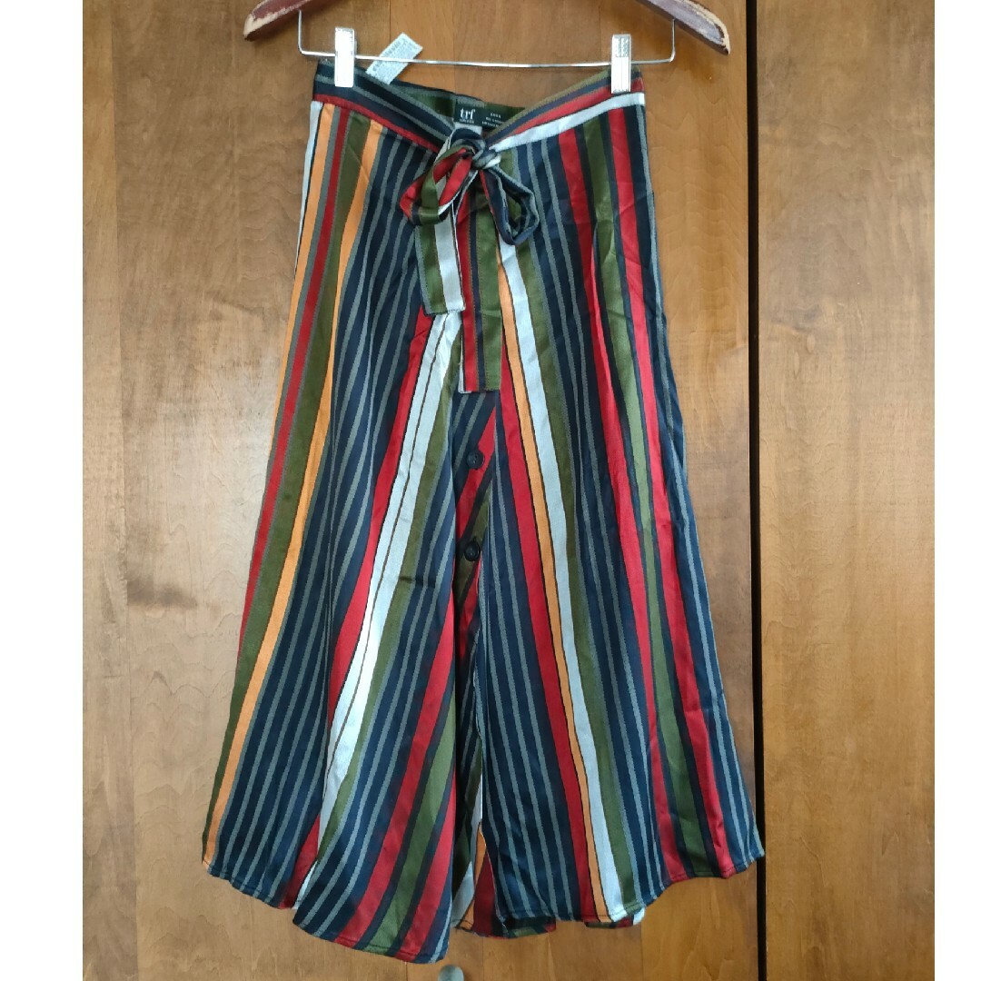 ZARA(ザラ)のザラ　スカート　ZARA XS レディースのスカート(ロングスカート)の商品写真