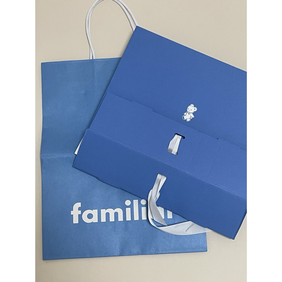 familiar(ファミリア)のファミリア　familiaかわいい空箱　紙袋 レディースのバッグ(ショップ袋)の商品写真