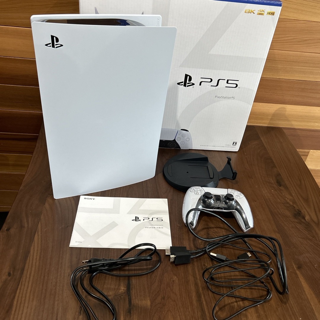 PlayStation(プレイステーション)のSONY PlayStation5  プレステ5 CFI-1200A01 本体 エンタメ/ホビーのゲームソフト/ゲーム機本体(家庭用ゲーム機本体)の商品写真