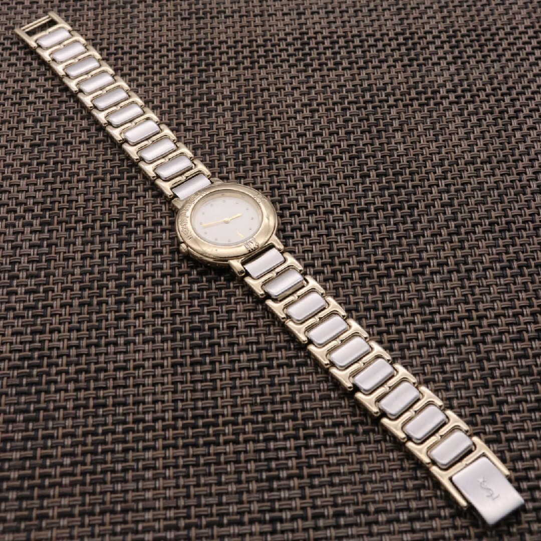 Yves Saint Laurent(イヴサンローラン)の正規品【新品電池】YvessaintLaurent 2200/動作良好 コンビ レディースのファッション小物(腕時計)の商品写真