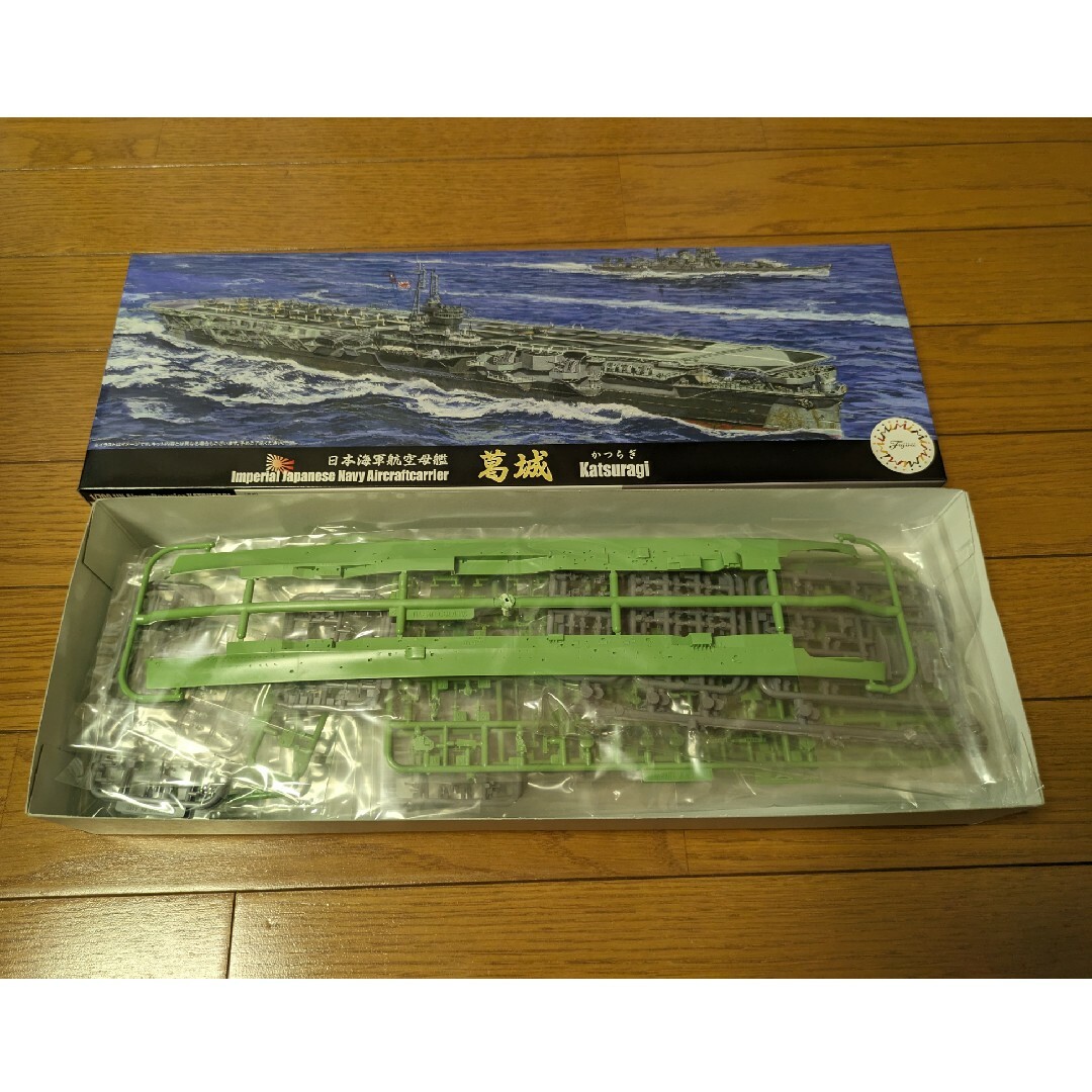 FUJIMI(フジミモケイ)のフジミ 1/700 特82 日本海軍航空母艦 葛城 エンタメ/ホビーのおもちゃ/ぬいぐるみ(プラモデル)の商品写真