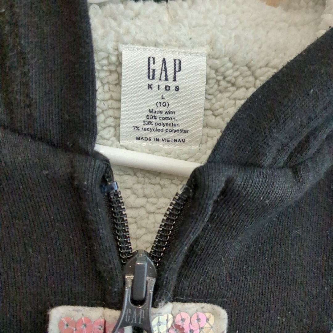 GAP Kids(ギャップキッズ)の中古・GAP KIDS 裏ボアパーカー キッズLサイズ キッズ/ベビー/マタニティのキッズ服女の子用(90cm~)(ジャケット/上着)の商品写真