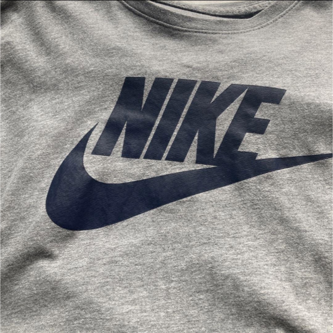 NIKE(ナイキ)のNIKE 半袖Tシャツ　L メンズのトップス(Tシャツ/カットソー(半袖/袖なし))の商品写真
