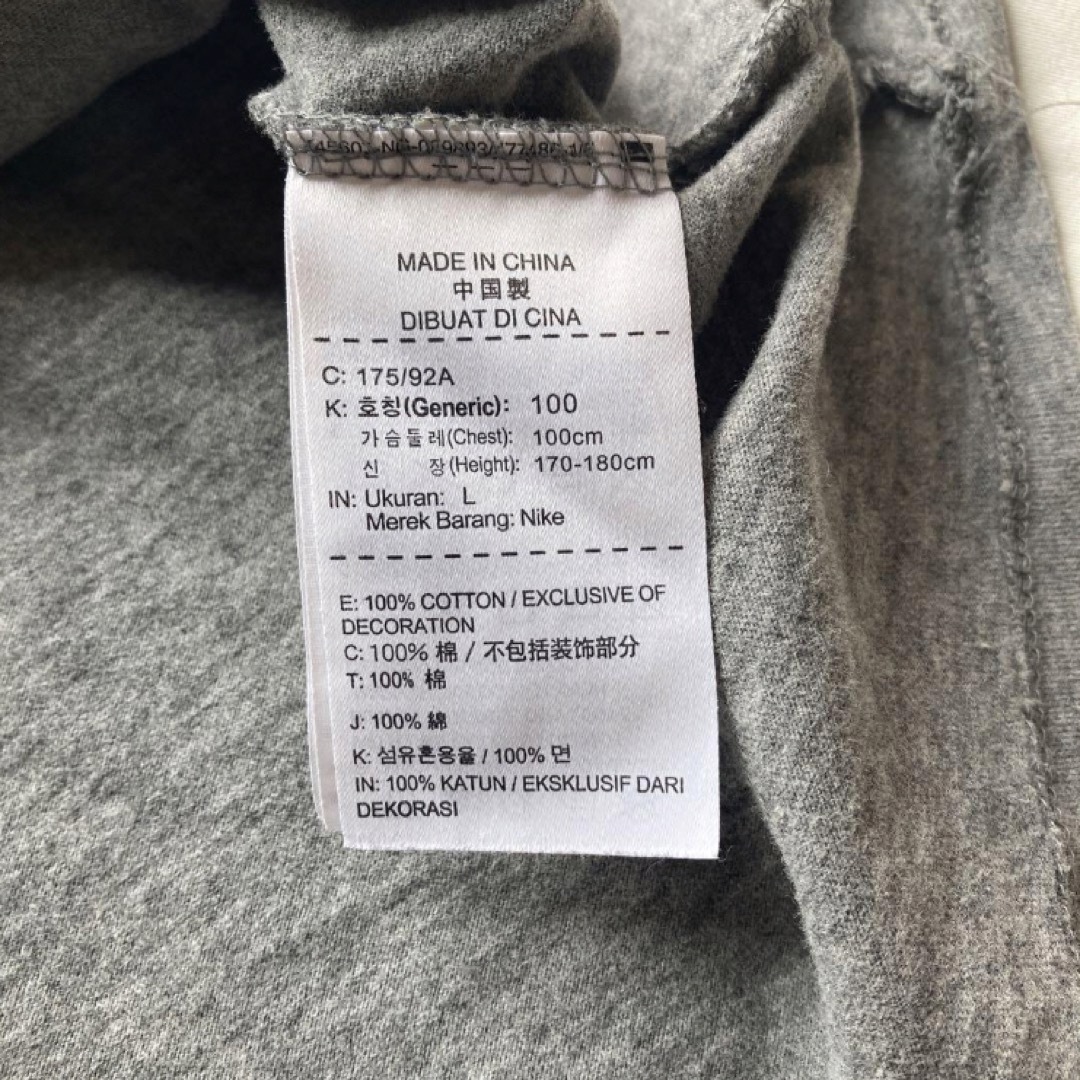 NIKE(ナイキ)のNIKE 半袖Tシャツ　L メンズのトップス(Tシャツ/カットソー(半袖/袖なし))の商品写真