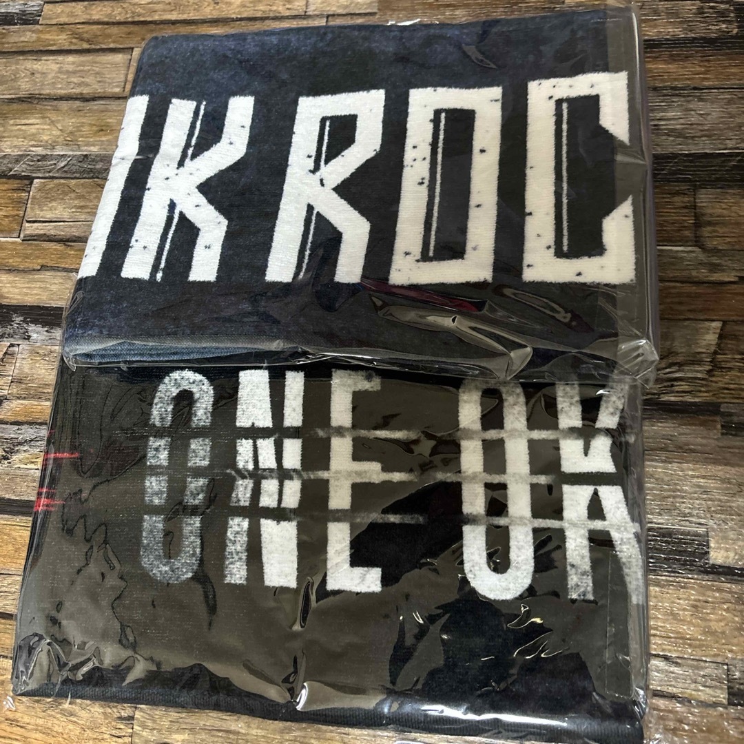ONE OK ROCK(ワンオクロック)のONE OK ROCKワンオク渚園グッズセット エンタメ/ホビーのタレントグッズ(ミュージシャン)の商品写真