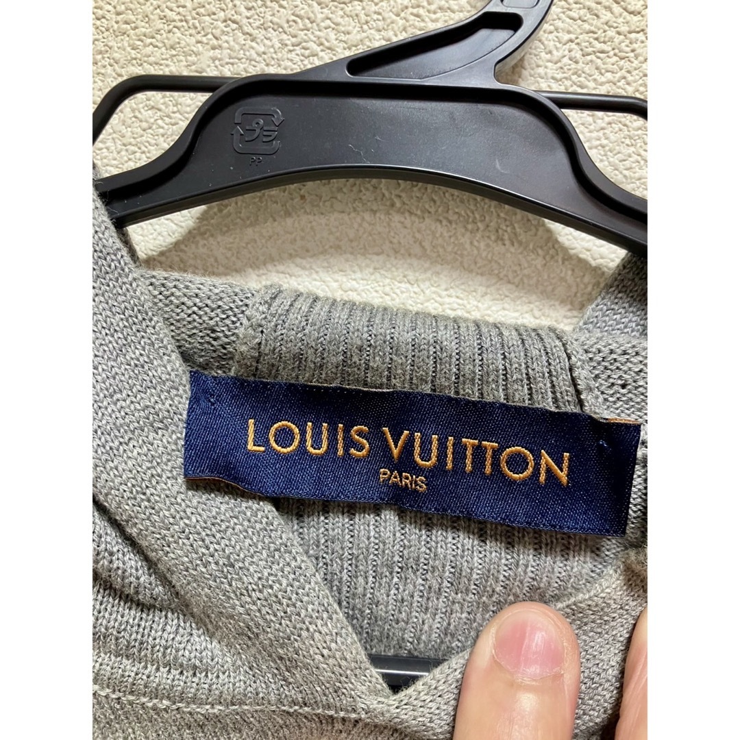 LOUIS VUITTON(ルイヴィトン)のルイ•ヴィトン　ニットパーカー メンズのトップス(ニット/セーター)の商品写真