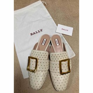 Bally - BALLY ボーンレザースタッズ ベルテッドフラットロゴバックルフラットシューズ