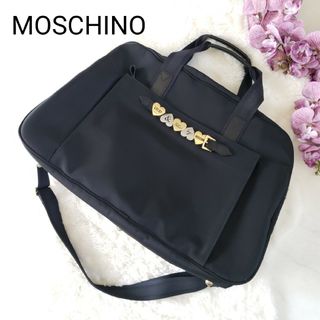 モスキーノ(MOSCHINO)のMOSCHINOハートチャーム付きボストンバック ブラック(ボストンバッグ)