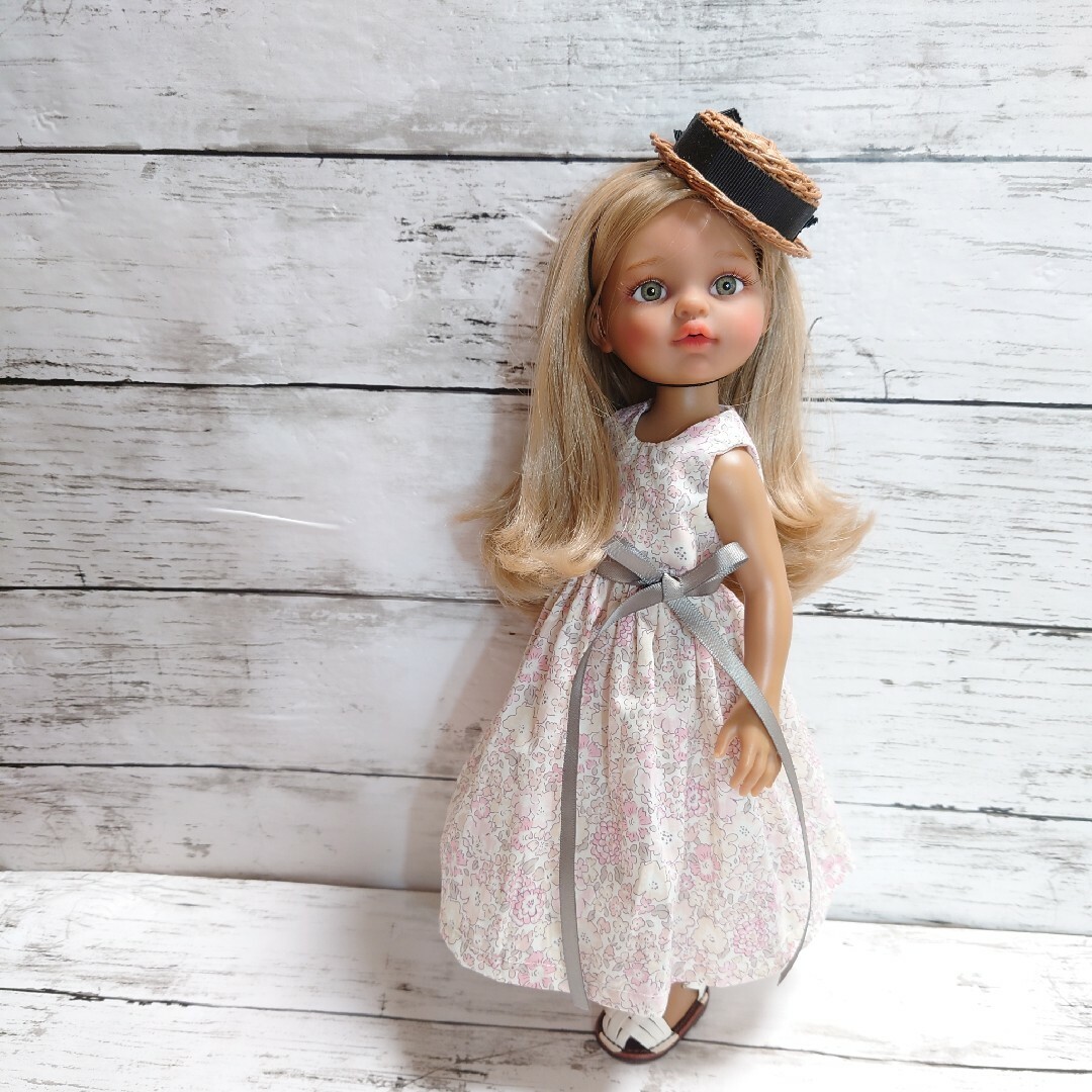 パオラドール パオラレイナ リバティお花可愛いロングワンピース ハンドメイドのぬいぐるみ/人形(人形)の商品写真