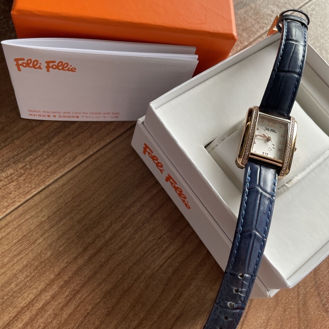 Folli Follie(フォリフォリ)のフォリフォリ　ネイビー　腕時計 レディースのファッション小物(腕時計)の商品写真