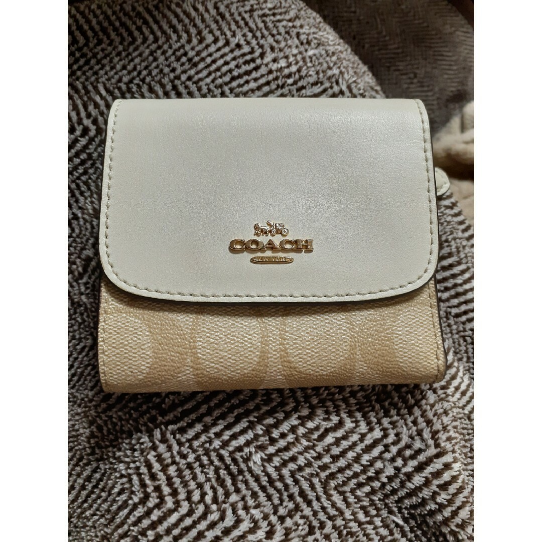 COACH(コーチ)のCOACH　財布 レディースのファッション小物(財布)の商品写真