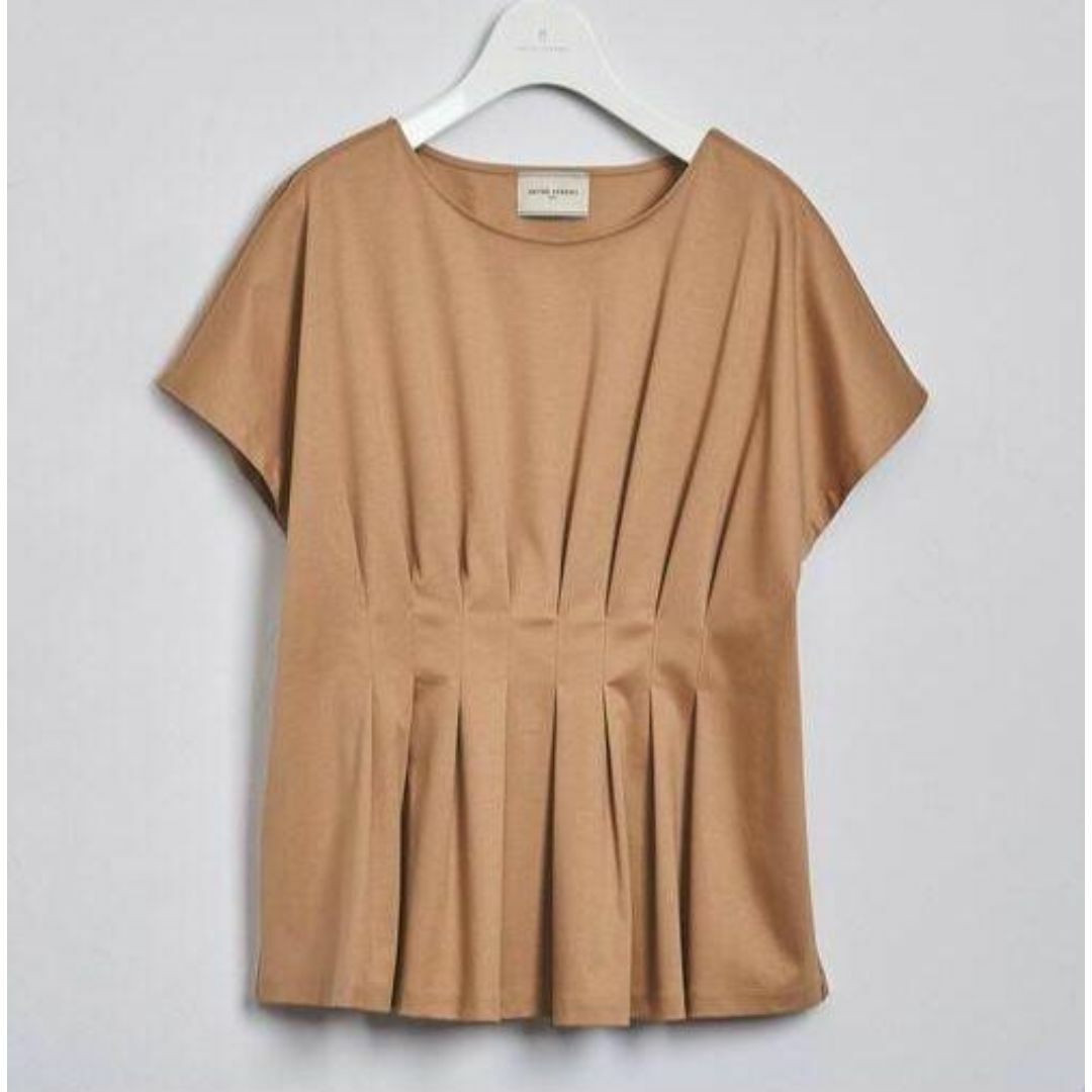 UNITED ARROWS(ユナイテッドアローズ)の【 BEIGE 】UBCS ダブルタック カットソー UNITED ARROWS レディースのトップス(カットソー(半袖/袖なし))の商品写真