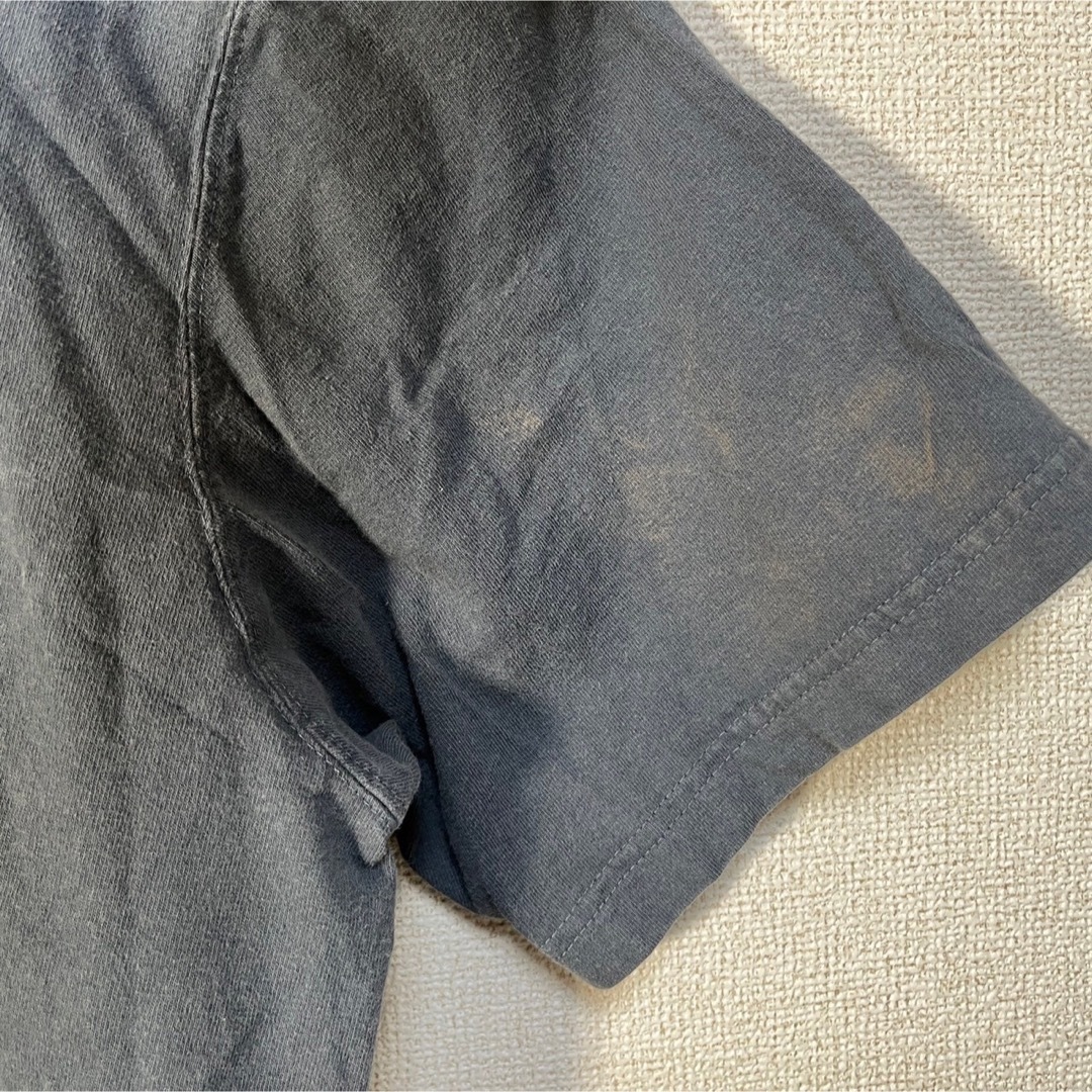 carhartt(カーハート)の【カーハート】半袖Tシャツ　胸ポケット　ワンポイントロゴ　ダークグレー42 メンズのトップス(Tシャツ/カットソー(半袖/袖なし))の商品写真