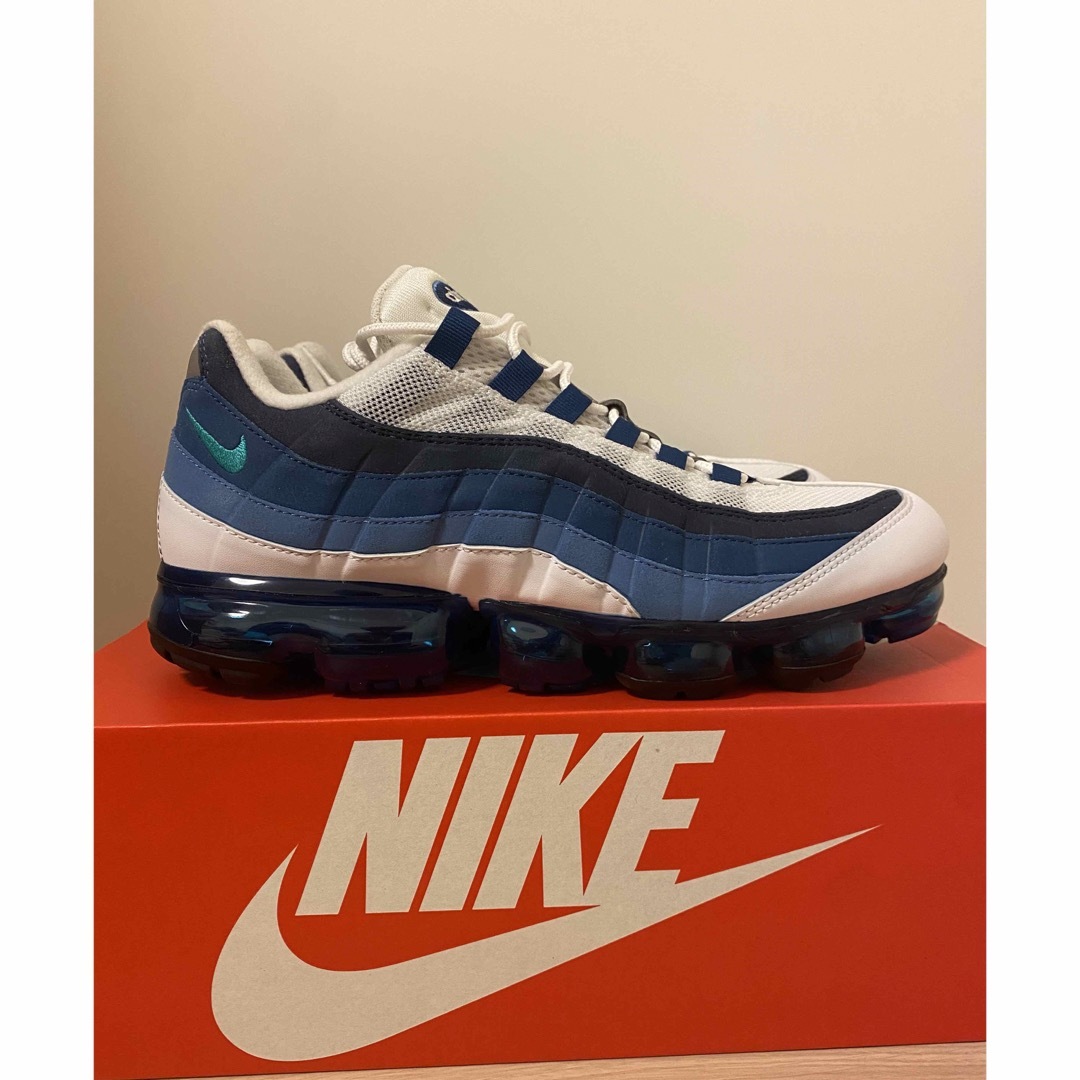 NIKE(ナイキ)の【完売品】NIKE AIR VAPORMAX 95 FRENCH BLUE メンズの靴/シューズ(スニーカー)の商品写真