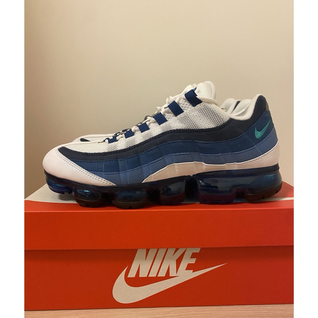 NIKE(ナイキ)の【完売品】NIKE AIR VAPORMAX 95 FRENCH BLUE メンズの靴/シューズ(スニーカー)の商品写真