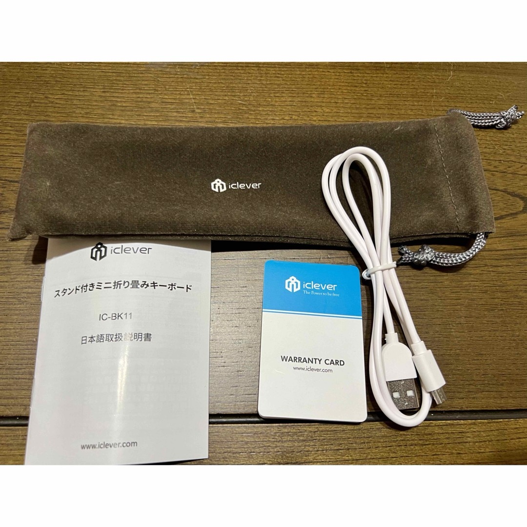 iClever Bluetooth 折りたたみワイヤレスキーボードIC-BK11 スマホ/家電/カメラのPC/タブレット(PC周辺機器)の商品写真