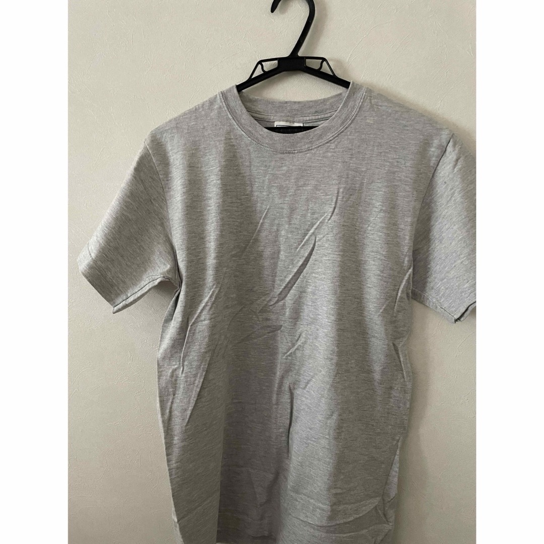 Hanes(ヘインズ)のヘインズ　グレーＴシャツ　Hanes　Sサイズ メンズのトップス(Tシャツ/カットソー(半袖/袖なし))の商品写真