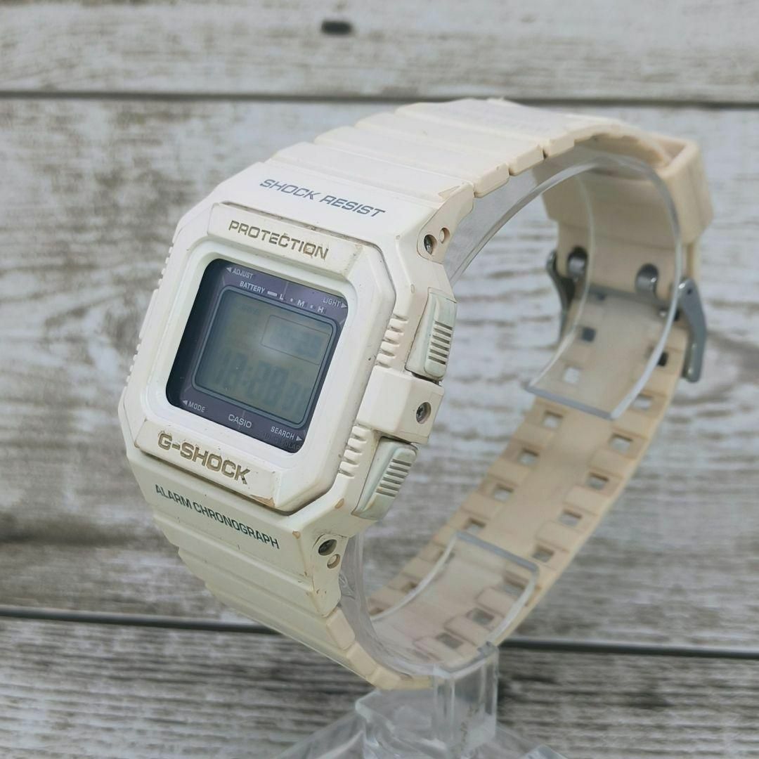 CASIO(カシオ)の動作品　CASIO G-SHOCK　腕時計　メンズ　レディース　カシオ　ホワイト メンズの時計(腕時計(デジタル))の商品写真