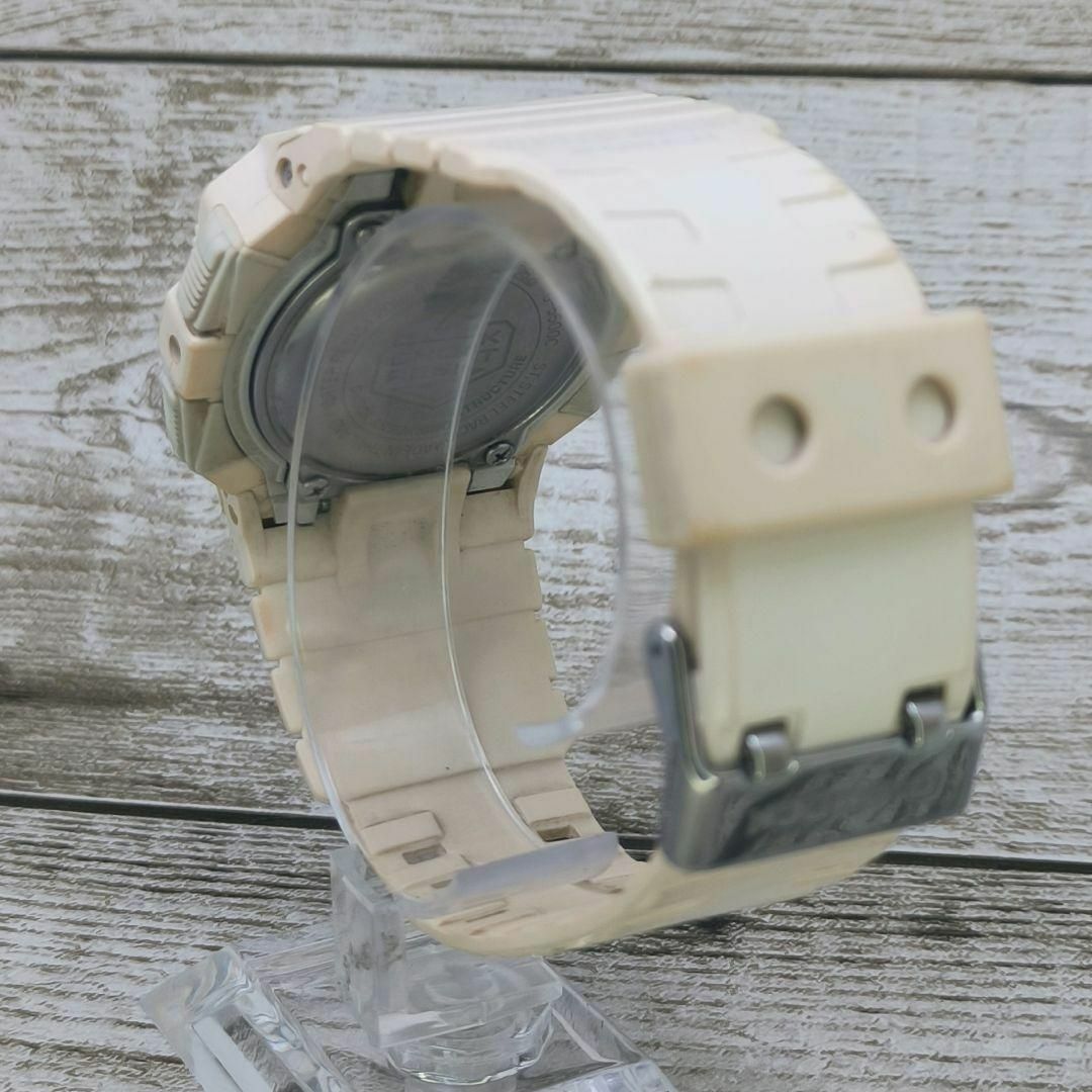 CASIO(カシオ)の動作品　CASIO G-SHOCK　腕時計　メンズ　レディース　カシオ　ホワイト メンズの時計(腕時計(デジタル))の商品写真