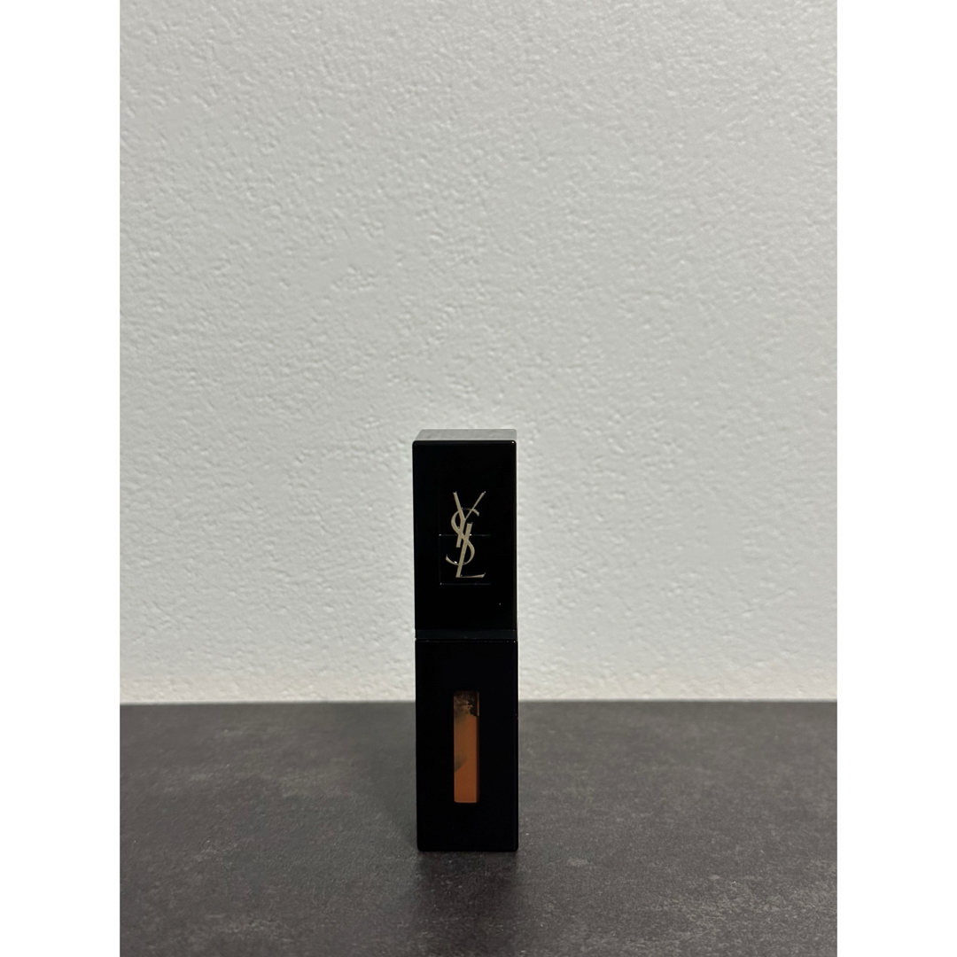 Yves Saint Laurent(イヴサンローラン)のYSL ルージュピュールクチュールヴェルニ　435 コスメ/美容のベースメイク/化粧品(口紅)の商品写真