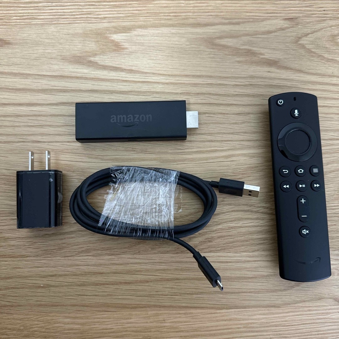 Amazon(アマゾン)のFire TV Stick (第2世代) スマホ/家電/カメラのテレビ/映像機器(その他)の商品写真