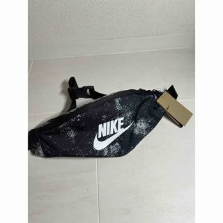 【新品未使用】NIKE ショルダーバッグ　男女兼用