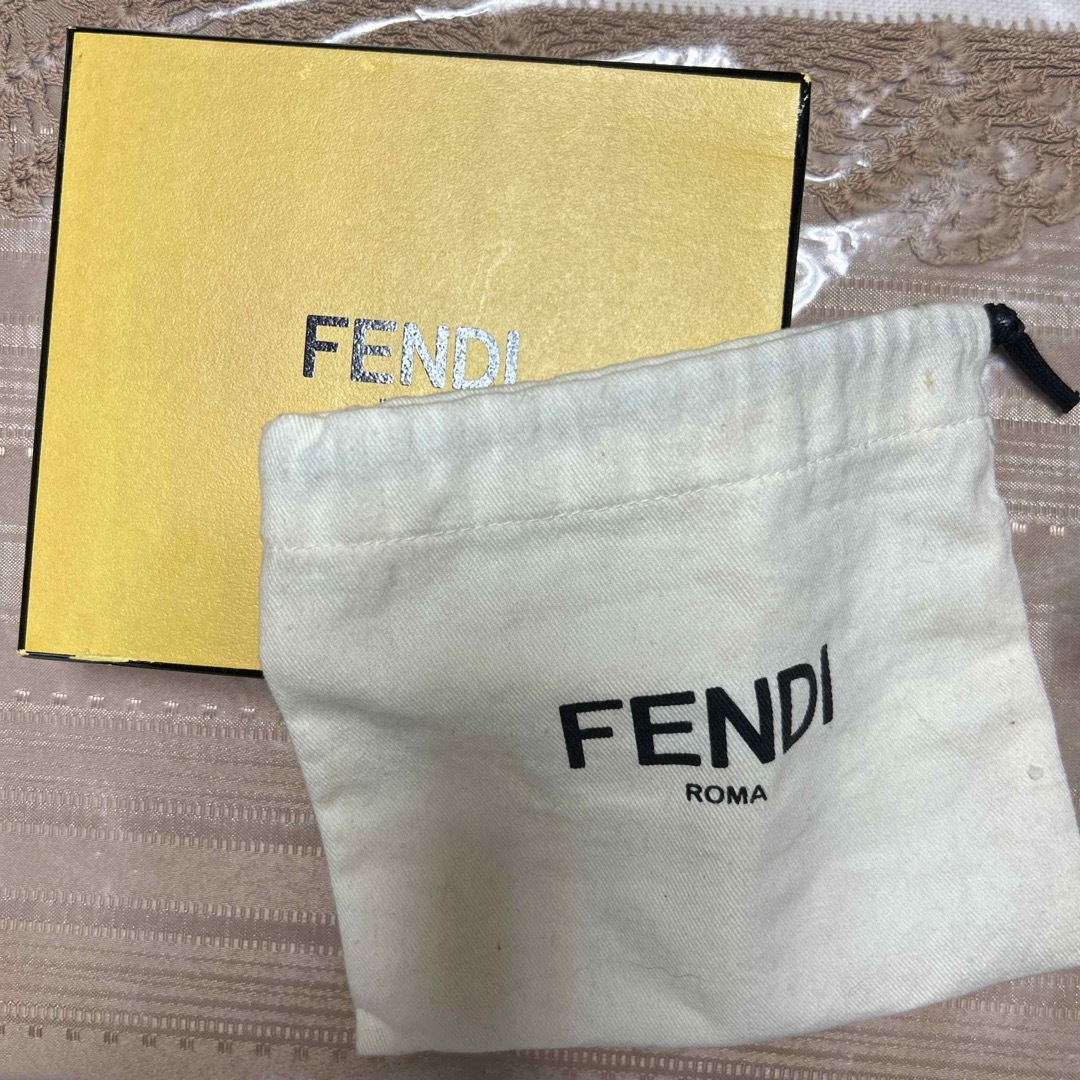 FENDI(フェンディ)のFENDI カードケース レディースのファッション小物(名刺入れ/定期入れ)の商品写真