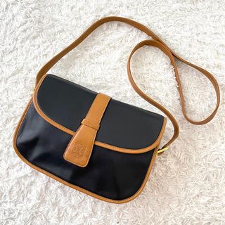 セリーヌ(celine)の【美品】 セリーヌ ショルダーバッグ トリオンフ オールレザー オールド 希少(ショルダーバッグ)