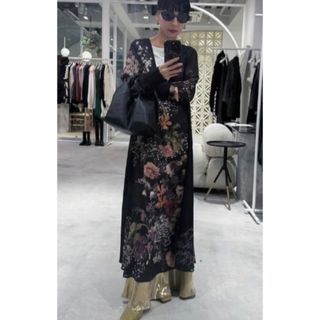 アメリヴィンテージ(Ameri VINTAGE)のAMERI VINTAGE UND2WAY DARIA V NECK DRESS(ロングワンピース/マキシワンピース)