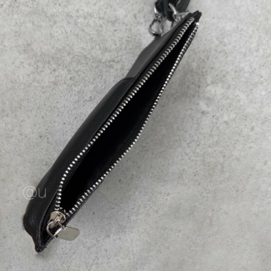 マルチ ミニ ポシェット 黒 シンプル レディース メンズ ウォレット 海外通販 レディースのバッグ(ショルダーバッグ)の商品写真