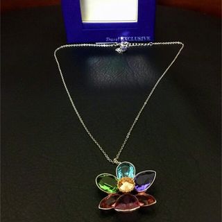 スワロフスキー(SWAROVSKI)のスワロフスキー　ペンダント(ネックレス)