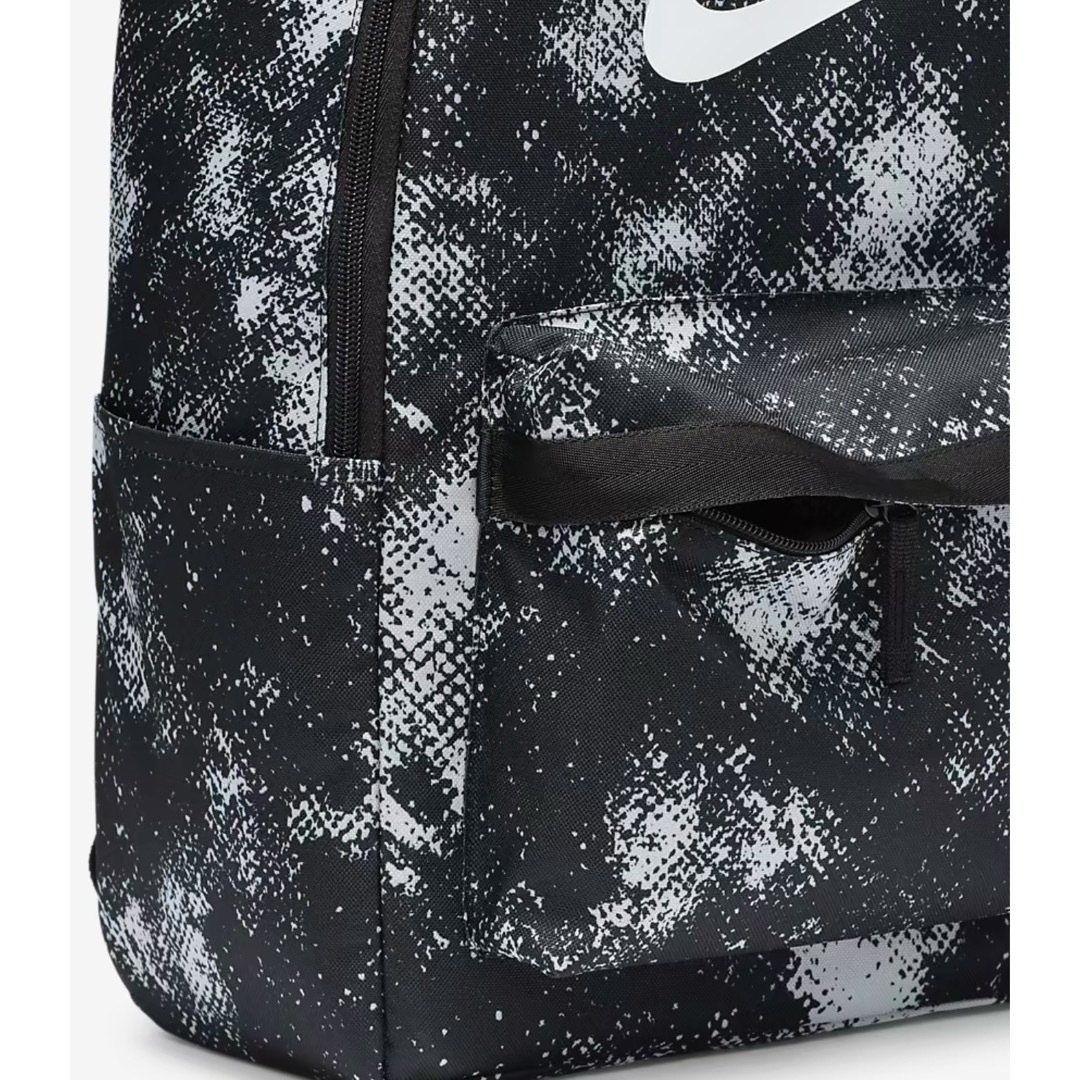 NIKE(ナイキ)の【新品未使用】NIKE ヘリテージ　バックパック　25L 男女兼用 メンズのバッグ(バッグパック/リュック)の商品写真