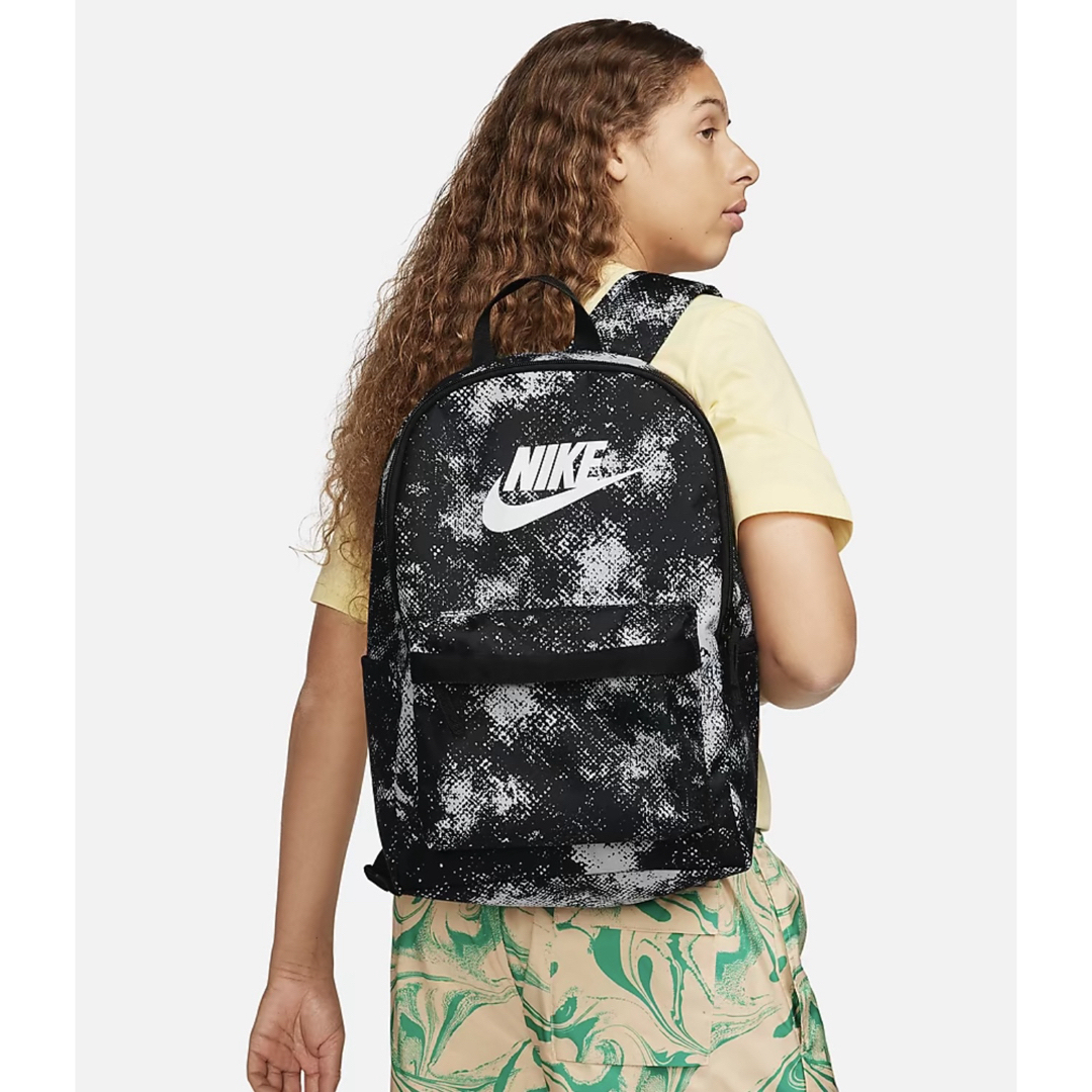 NIKE(ナイキ)の【新品未使用】NIKE ヘリテージ　バックパック　25L 男女兼用 メンズのバッグ(バッグパック/リュック)の商品写真