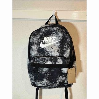 【新品未使用】NIKE ヘリテージ　バックパック　25L 男女兼用