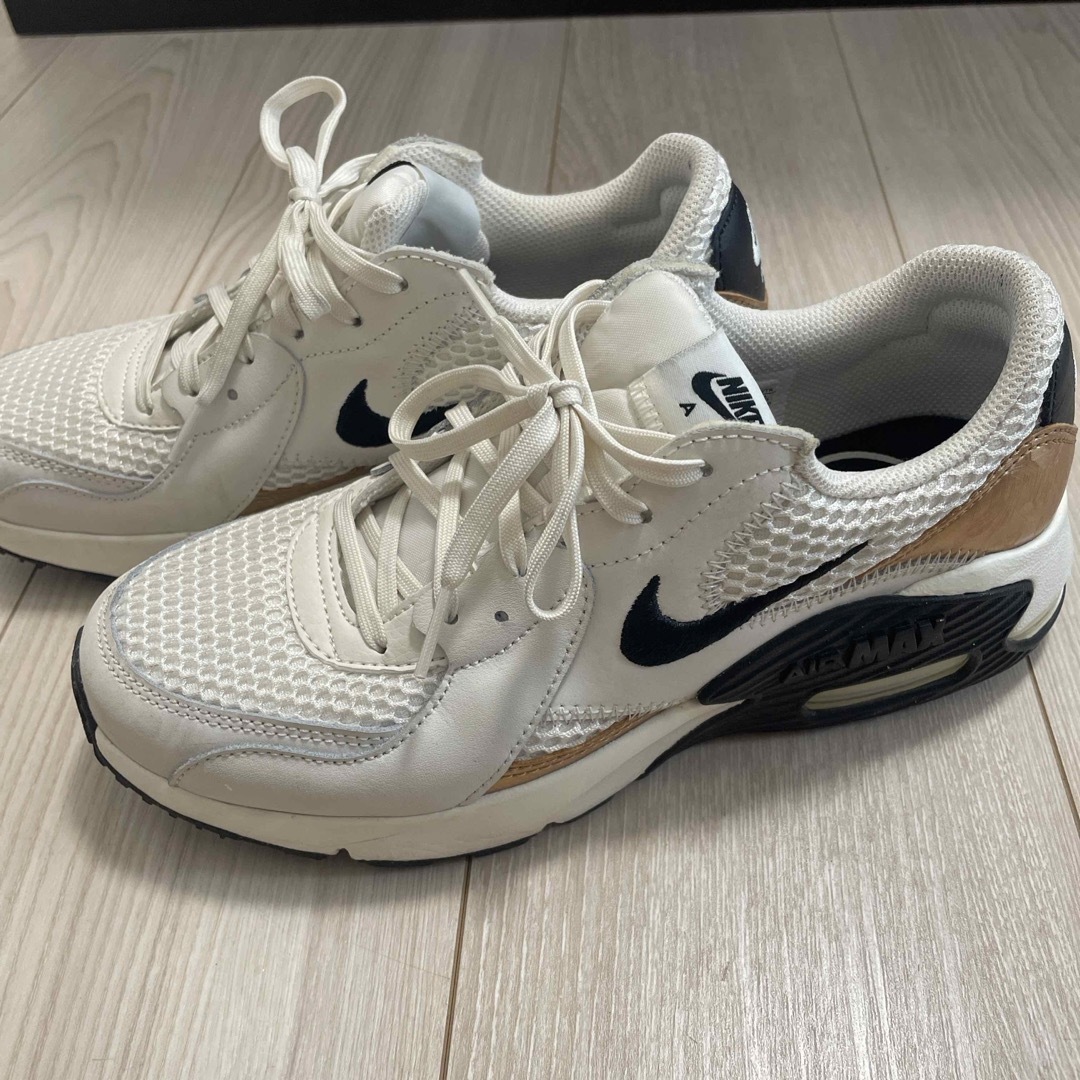 NIKE(ナイキ)のナイキ W AIRMAX EXCEE ウィメンズ エア マックス エクシー  レディースの靴/シューズ(スニーカー)の商品写真